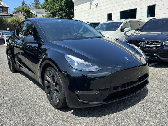 TESLA MODEL Y 2022 7SAYGDEF8NF383314 image